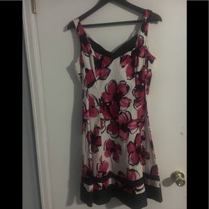 Flower sleeveless dress